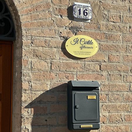 Affittacamere Il Cortile Chiaravalle Marche Kültér fotó